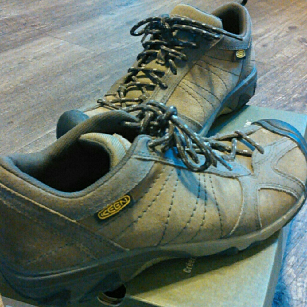 Mens Keen shoes Ambler sz 8.5